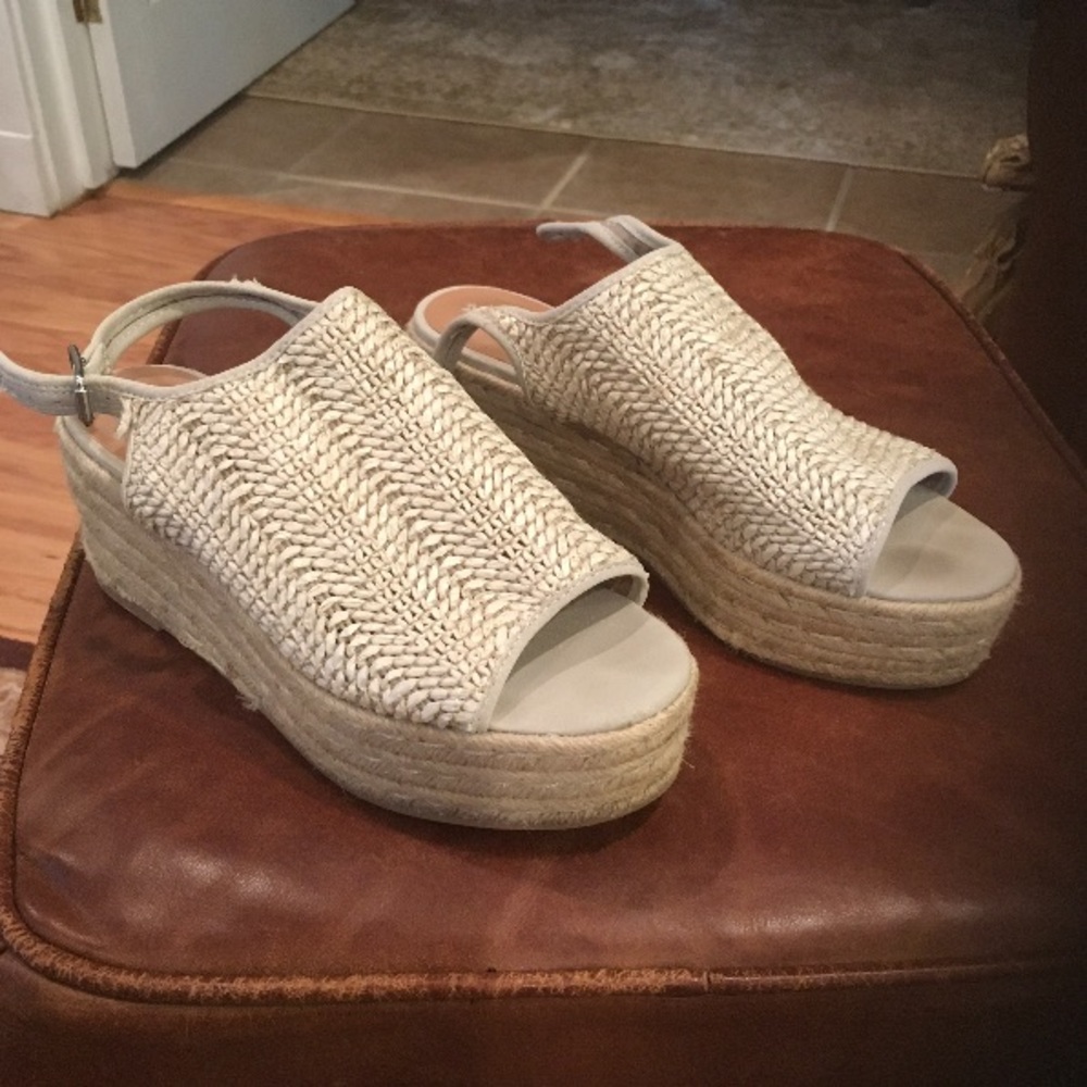 Steve Madden slides